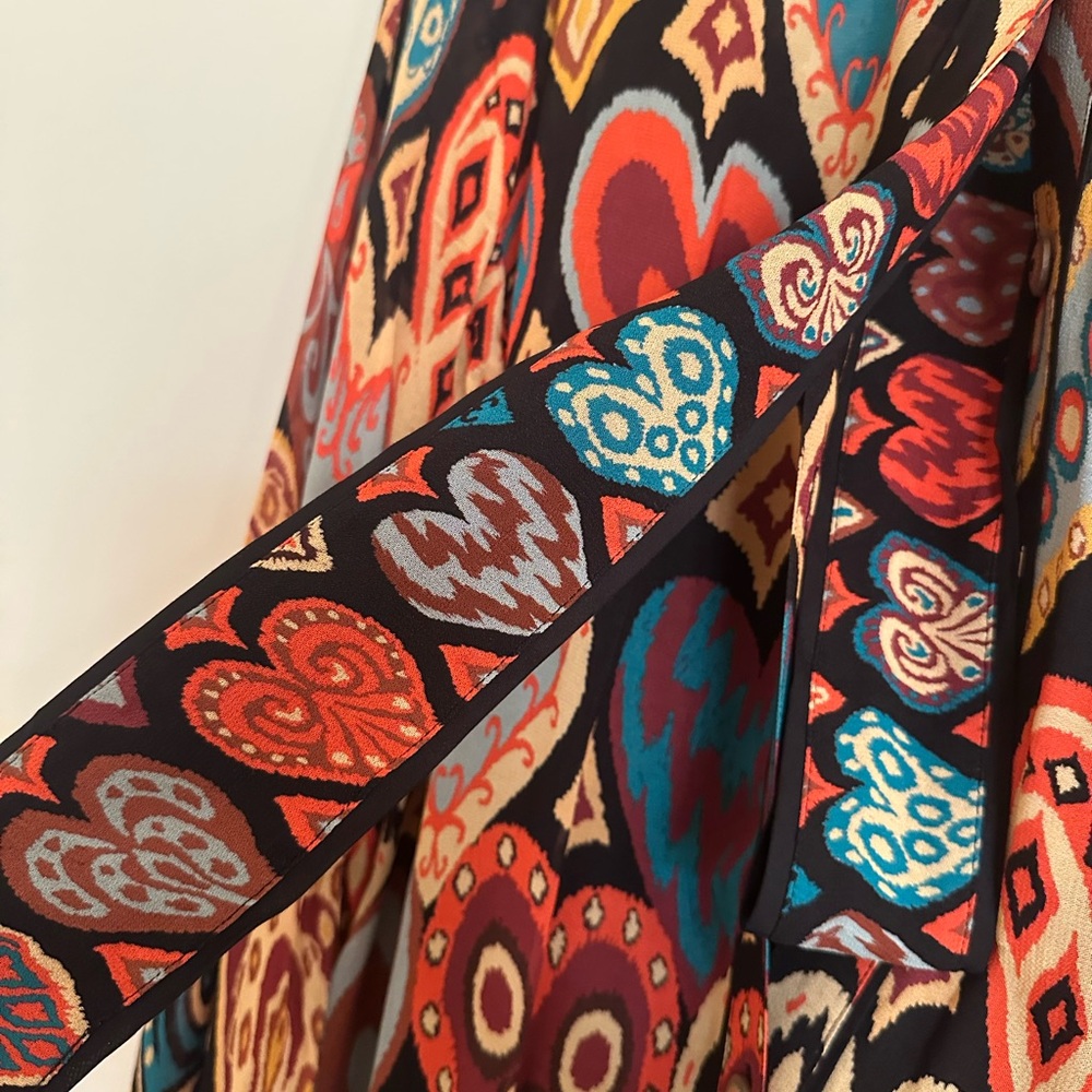 💗ROMANTIC FARM Rio Multicolor Heart-Print Long Sleeve Pleated Shift Dress - Picture 5 of 6